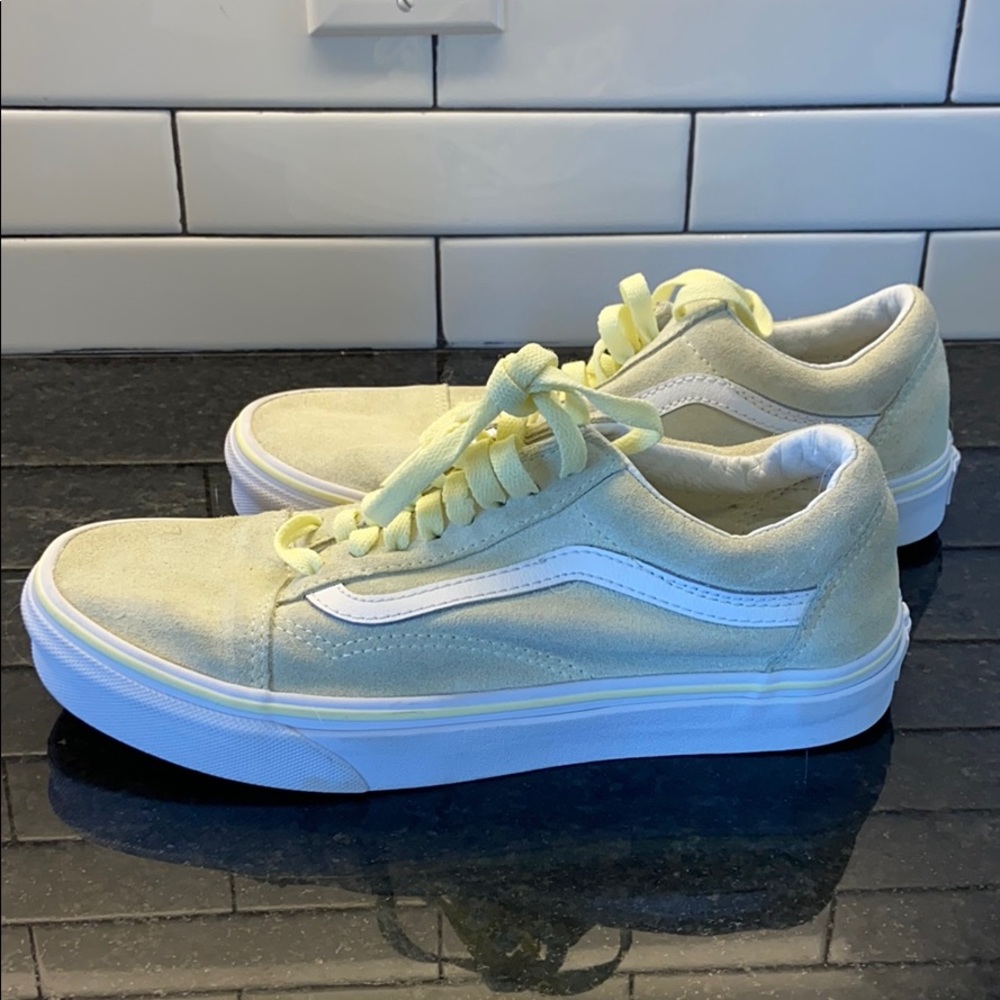 Vans - Picture 2 of 3
